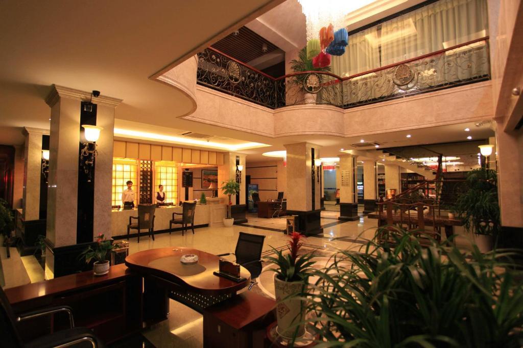 Perfect Season Hotel Гуйлинь Экстерьер фото