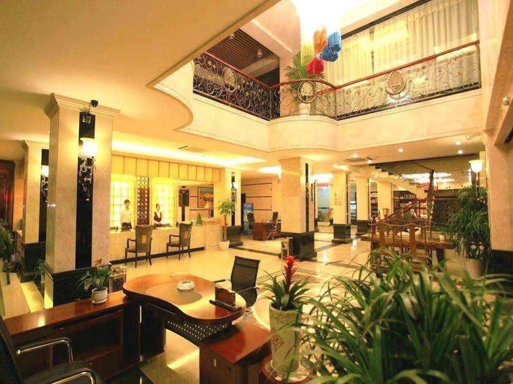 Perfect Season Hotel Гуйлинь Экстерьер фото