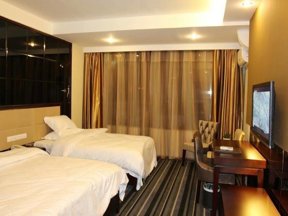 Perfect Season Hotel Гуйлинь Экстерьер фото