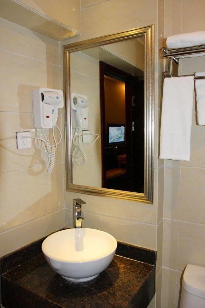 Perfect Season Hotel Гуйлинь Экстерьер фото