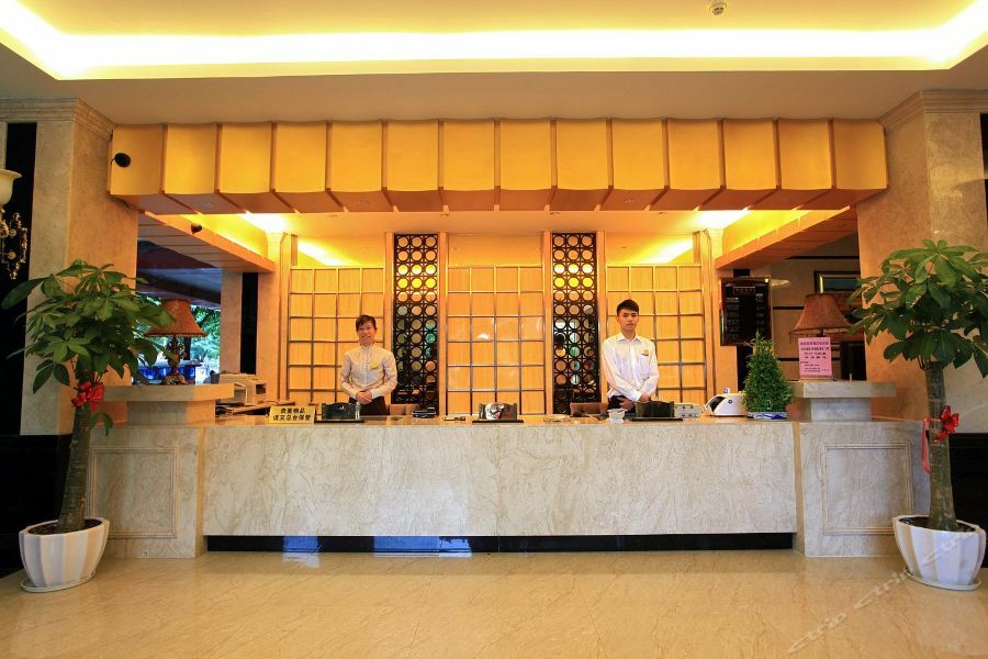 Perfect Season Hotel Гуйлинь Экстерьер фото
